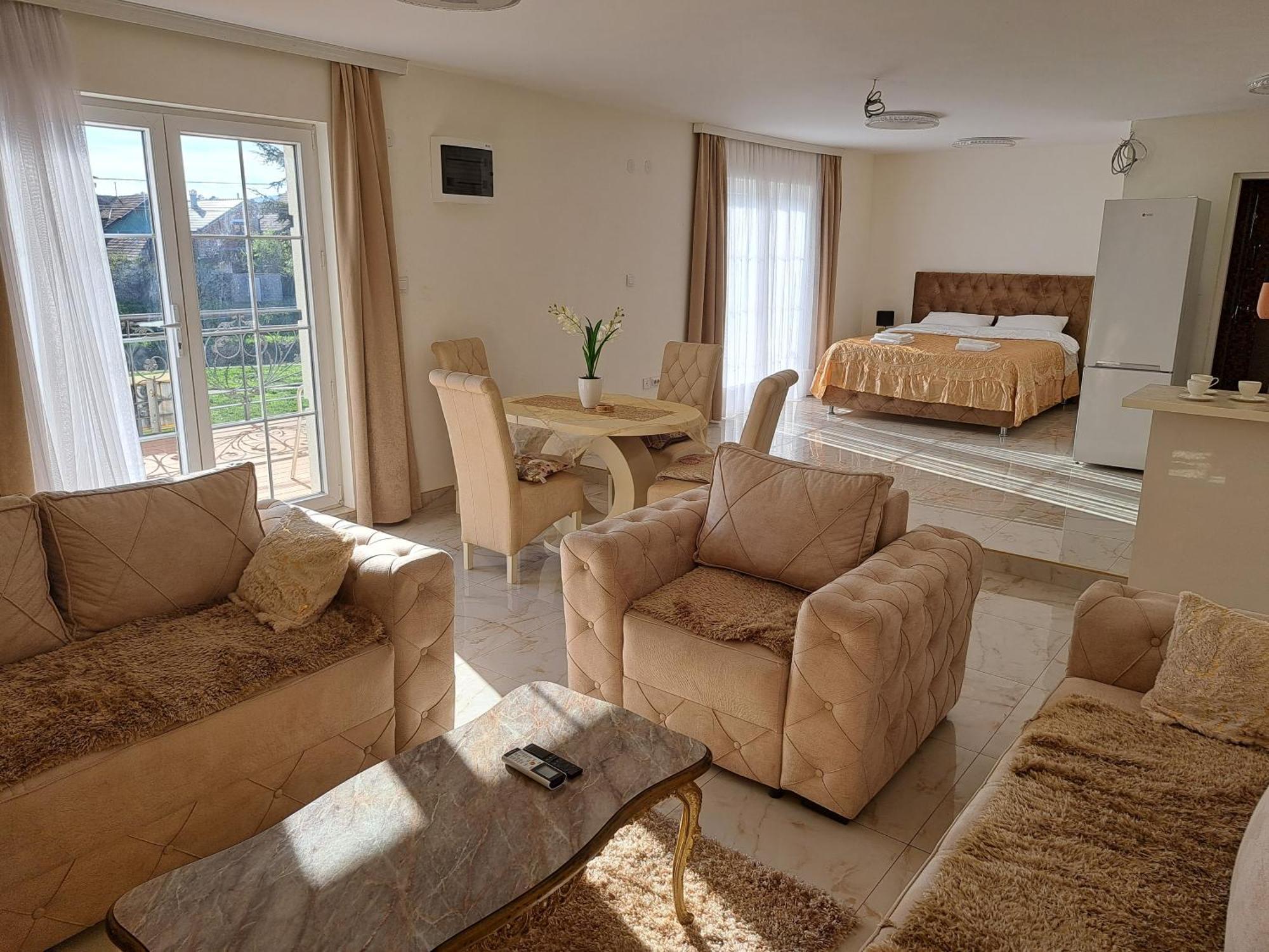 Dina Lux Apartman Jagodina Kültér fotó